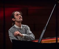 International Competition Long-Thibaud-Crespin, piano category, semi-finals ( Salle Cortot ) and finals at the Auditorium of Radio France, under the artistic direction of Bertrand Chamayou and Martha Argerich, President of the Jury. November 8, 2019 to November 16, 2019.Concours International Long-Thibaud-Crespin, categorie piano, demi-finales ( Salle Cortot ) et finales a l’ Auditorium de Radio France, sous la direction artistique de Bertrand Chamayou et Martha Argerich, Presidente du jury. 8 Novembre 2019 au 16 Novembre 2019.